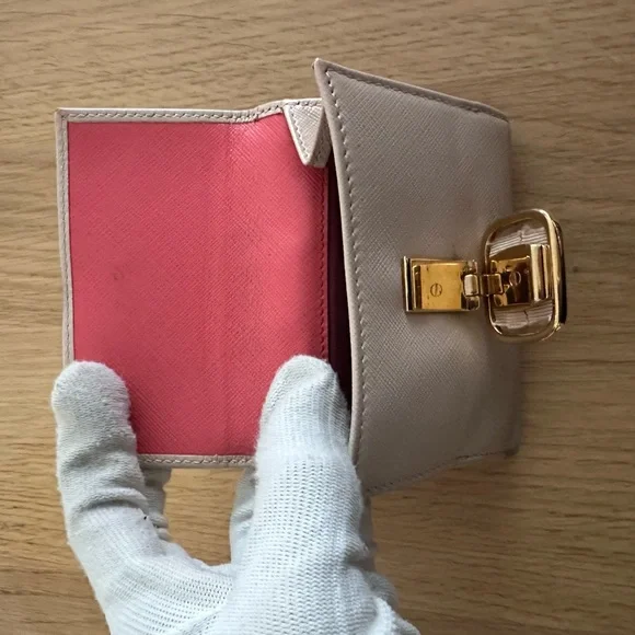 Ferregamo short wallet - Picture 7 of 11